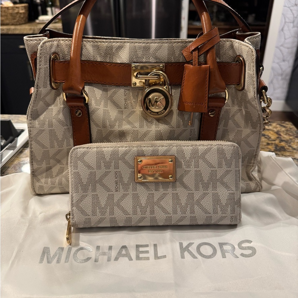 Hamilton Legacy white/brown Michael Kors purse & Wallet set